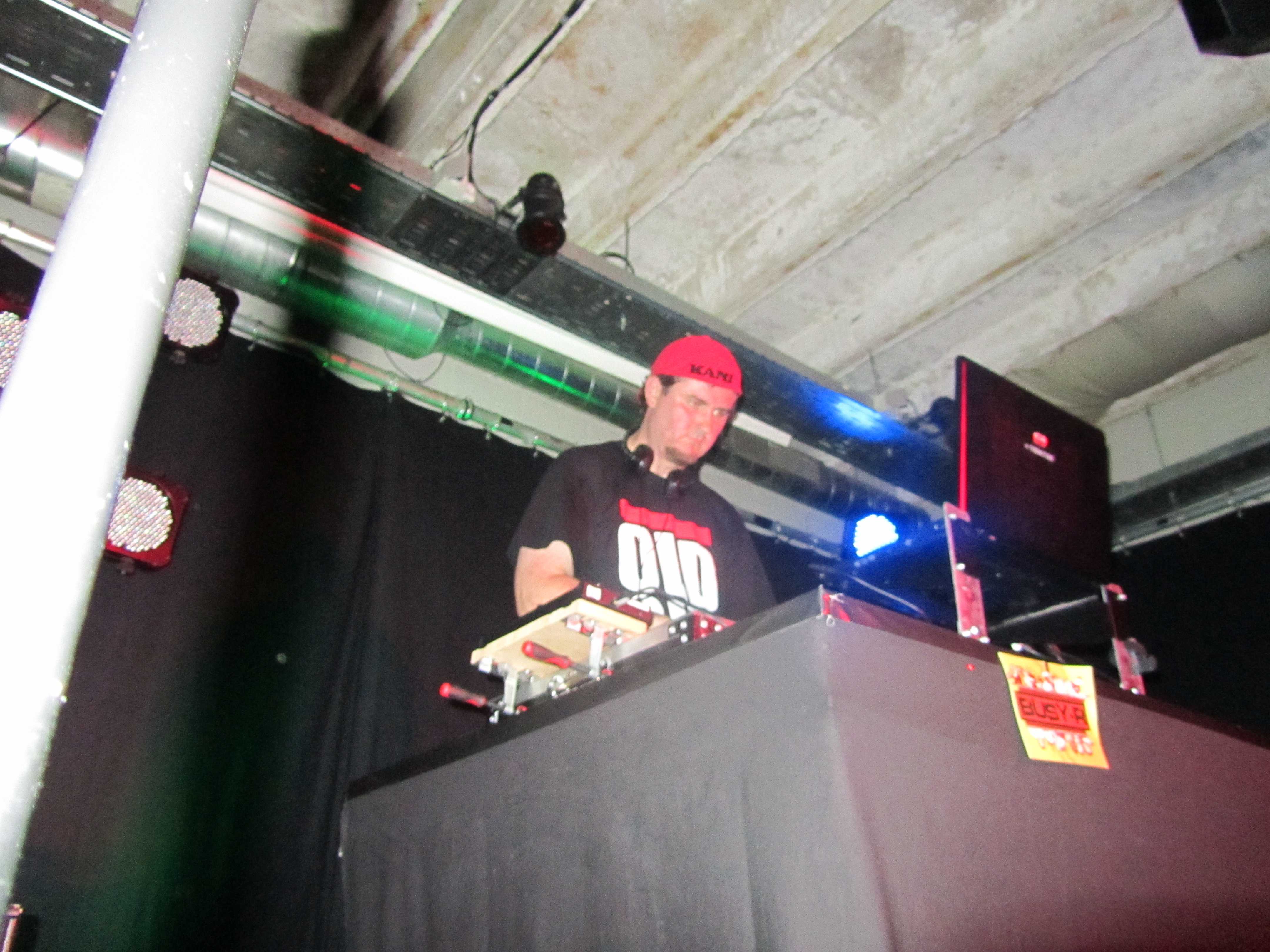 Tribes_Festival_2011_-_DJ_BusyR_16.jpg
