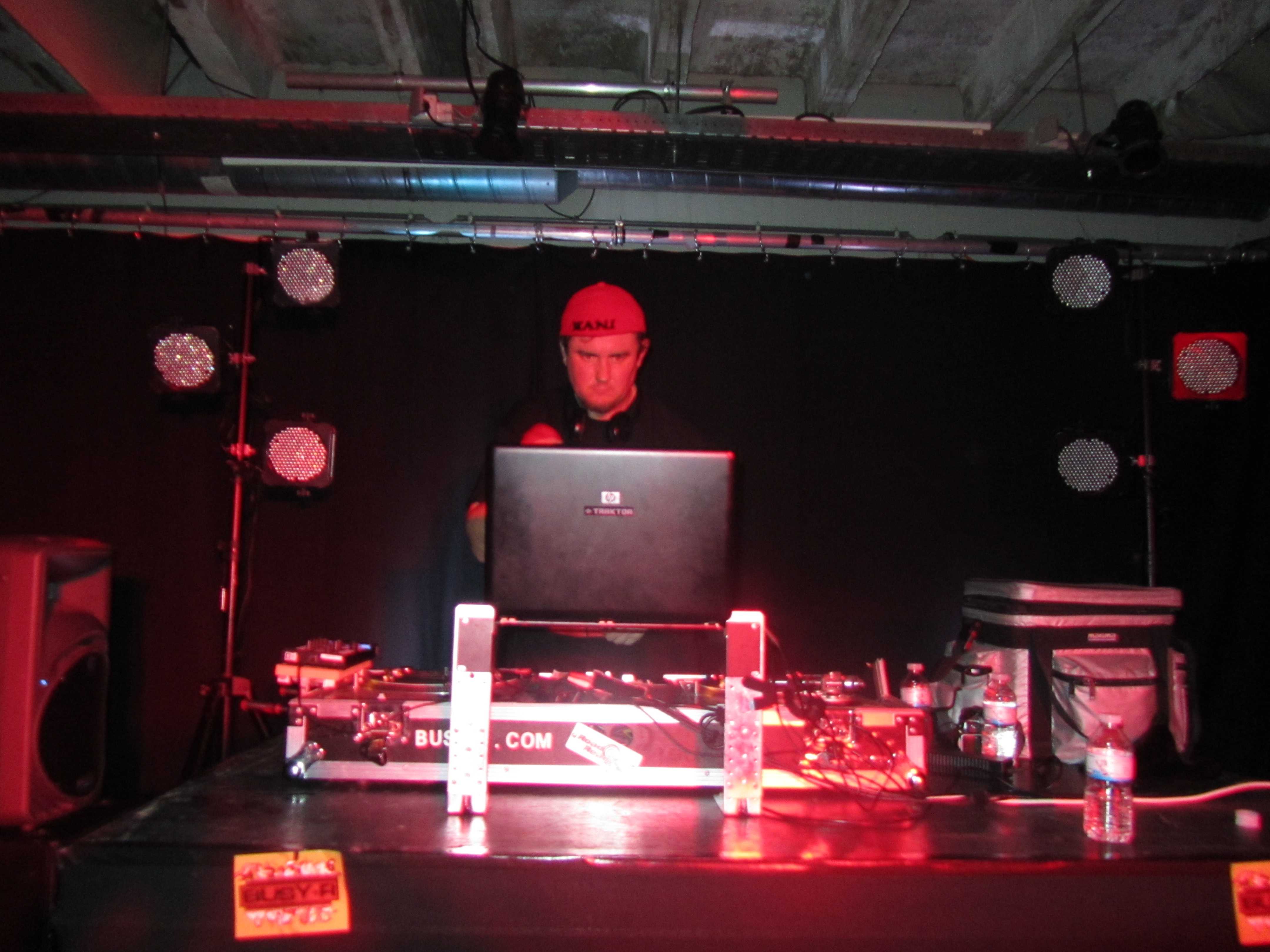 Tribes_Festival_2011_-_DJ_BusyR_26.jpg